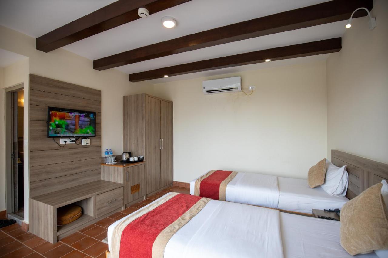 Gateway Himalaya Resort Ghanpokhara ภายนอก รูปภาพ