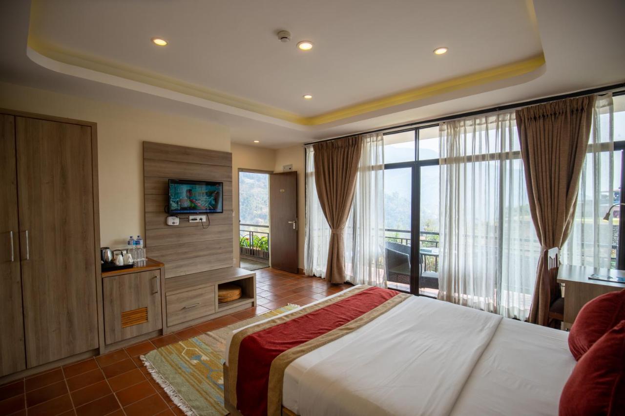 Gateway Himalaya Resort Ghanpokhara ภายนอก รูปภาพ