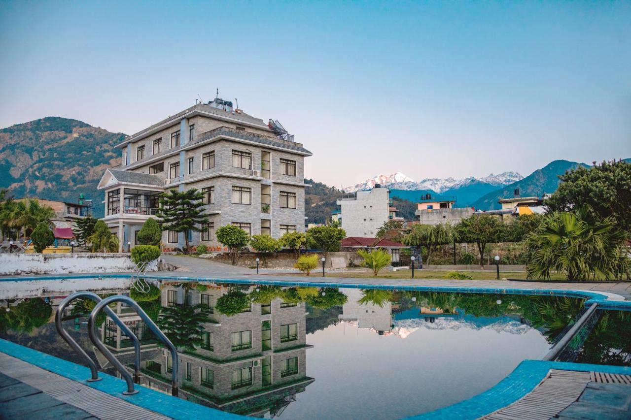 Gateway Himalaya Resort Ghanpokhara ภายนอก รูปภาพ